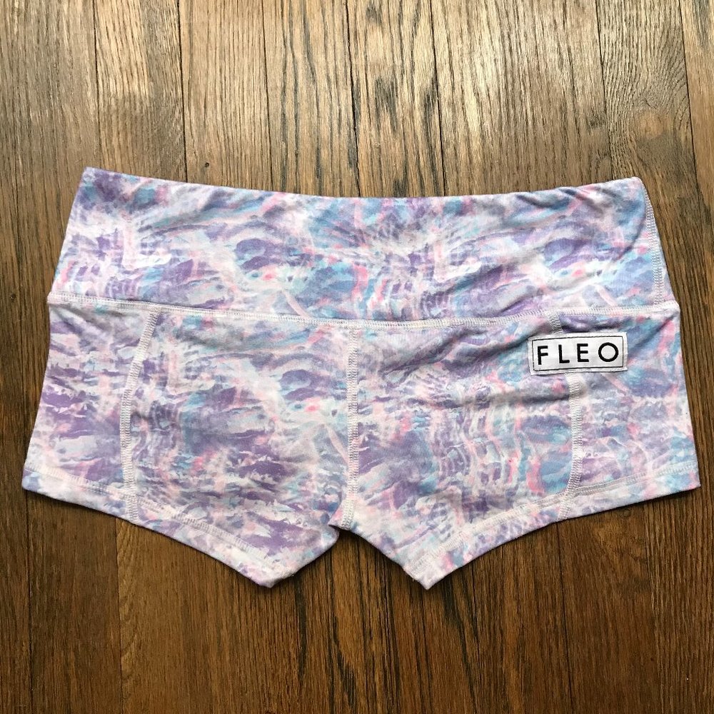 Fleo low rise contour shorts, reflection, M